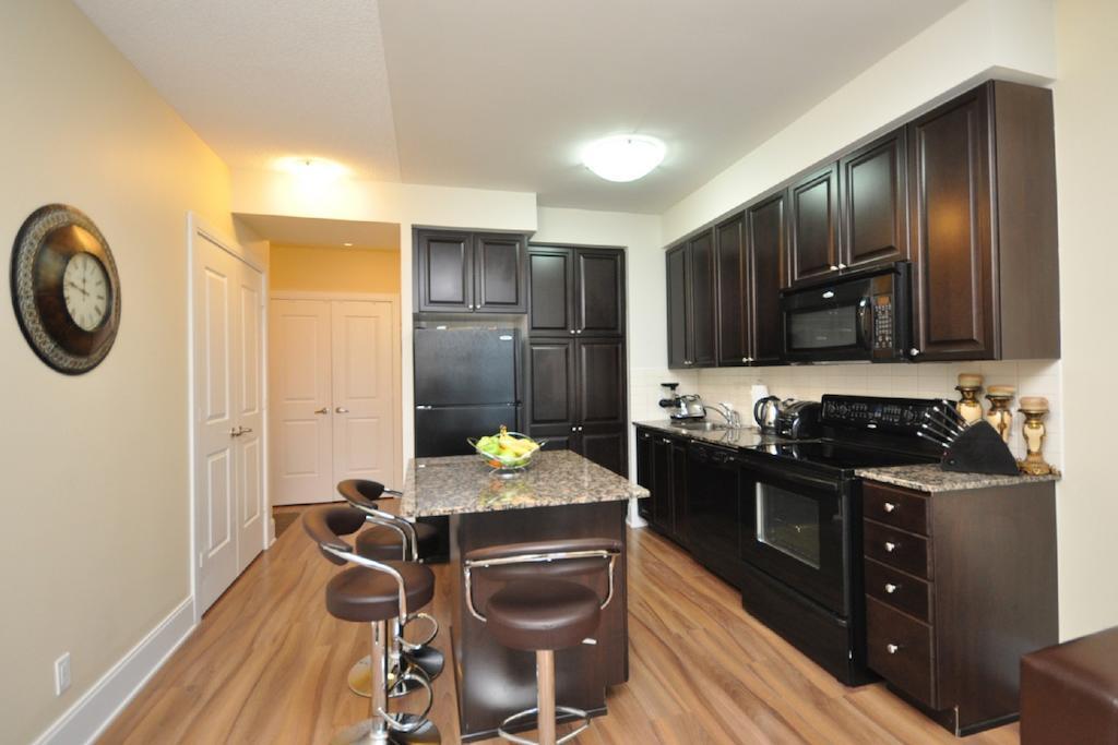 Napa Furnished Rental Apartments Square One 密西沙加 客房 照片