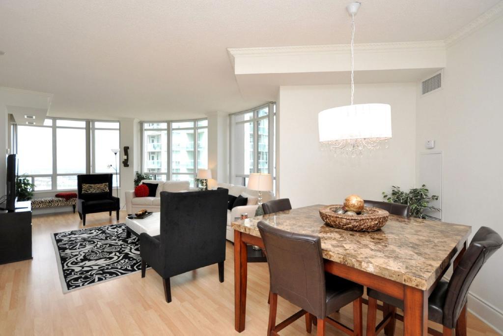 Napa Furnished Rental Apartments Square One 密西沙加 客房 照片