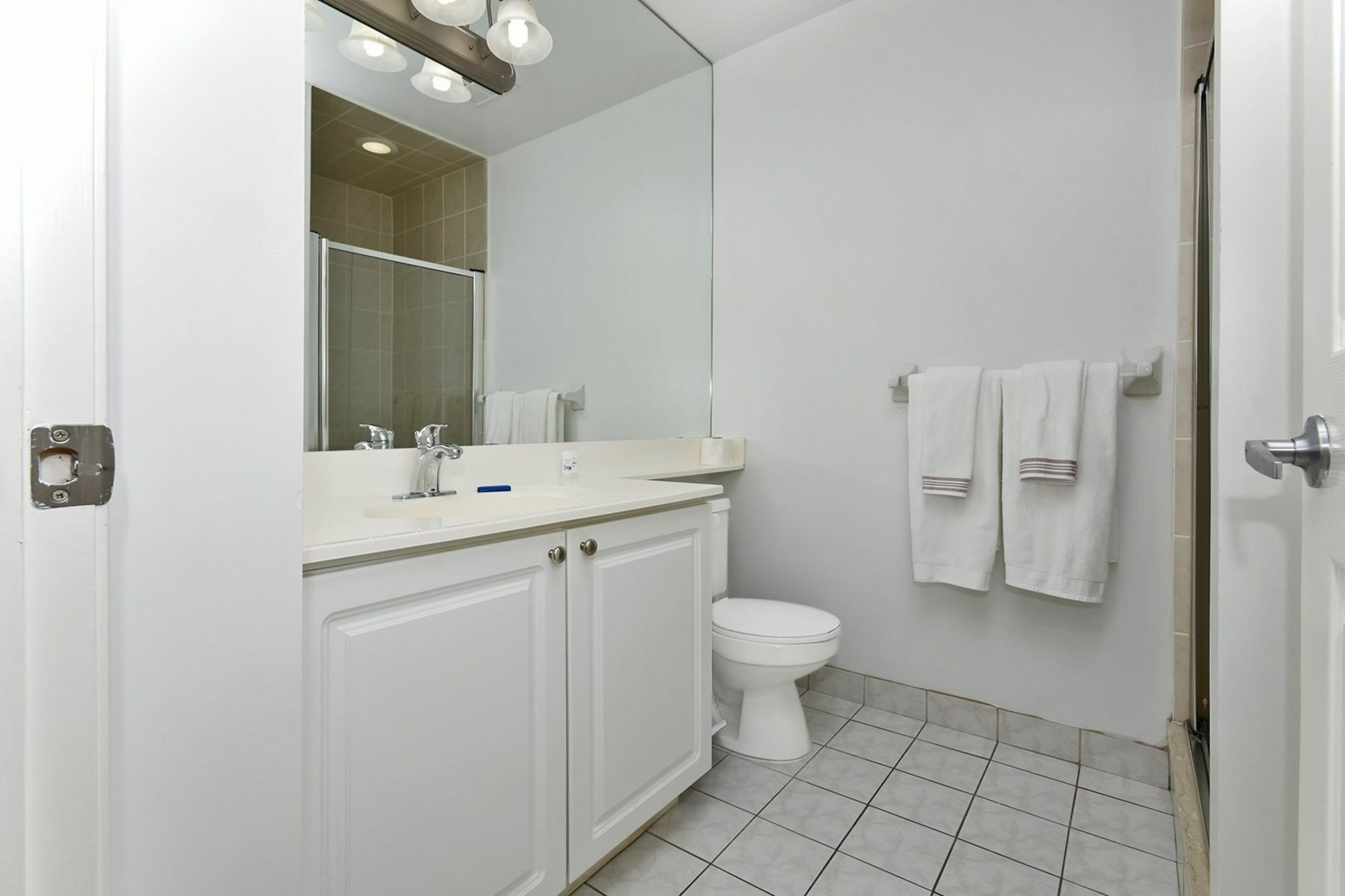 Napa Furnished Rental Apartments Square One 密西沙加 外观 照片